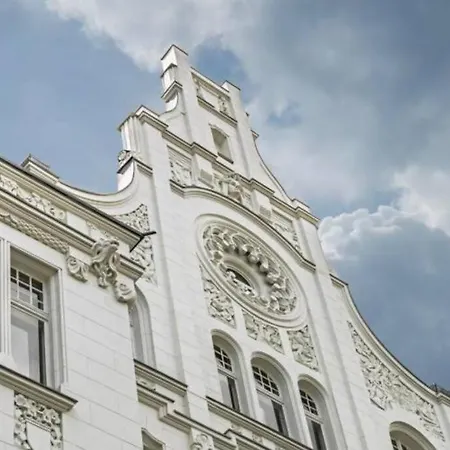 Spacious In Kreuzberg *