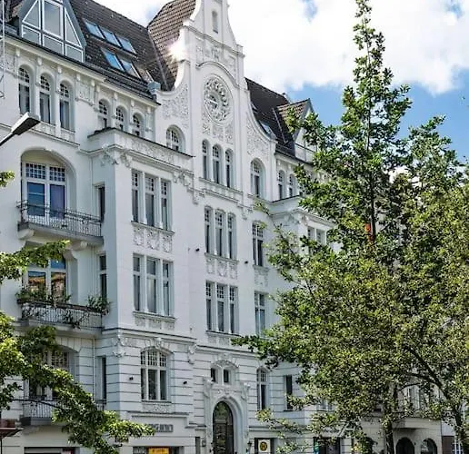 Spacious In Kreuzberg *